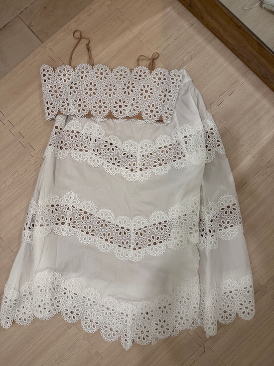 Lucy Paris Dresses & Skirts - Lucy Paris White Eyelet Lace A-Line Skirt